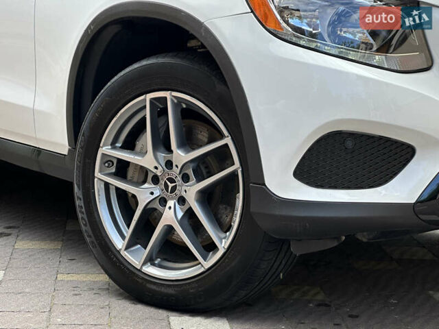 Білий Мерседес ГЛЦ-Клас, об'ємом двигуна 2 л та пробігом 182 тис. км за 22800 $, фото 31 на Automoto.ua