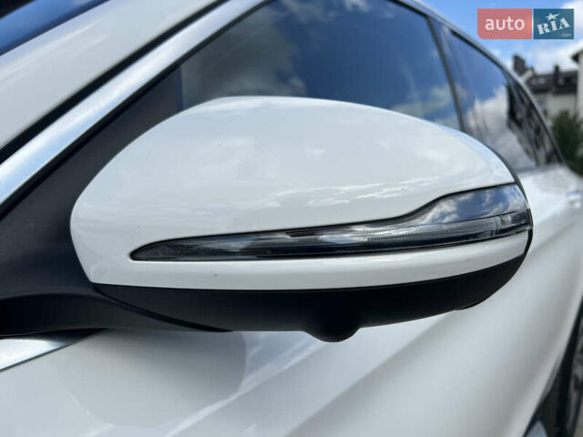 Белый Мерседес ГЛЦ-Класс, объемом двигателя 1.99 л и пробегом 115 тыс. км за 32800 $, фото 20 на Automoto.ua