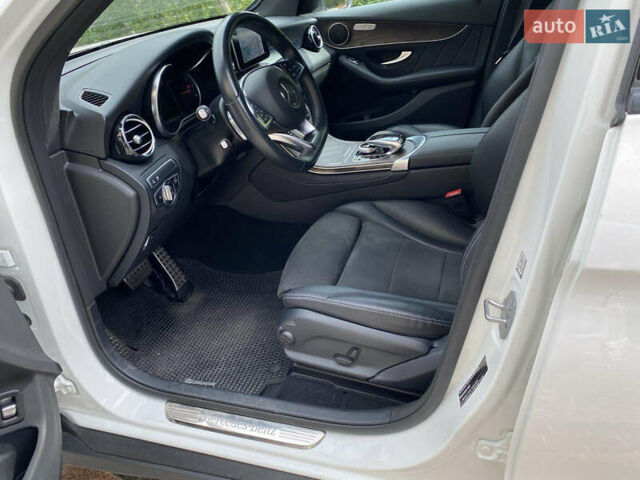 Білий Мерседес ГЛЦ-Клас, об'ємом двигуна 2.14 л та пробігом 47 тис. км за 41500 $, фото 10 на Automoto.ua