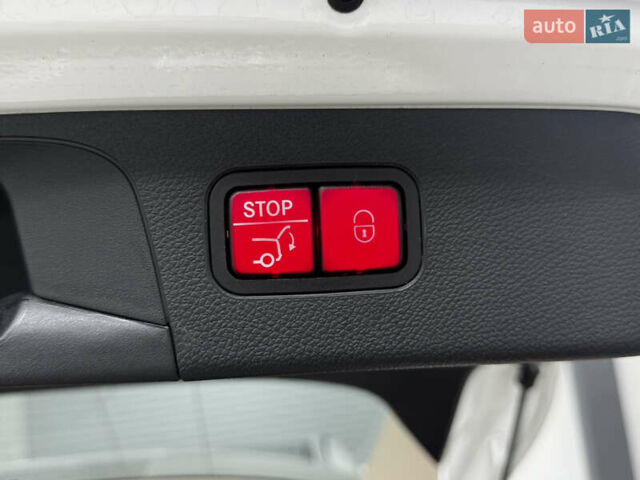 Белый Мерседес ГЛЦ-Класс, объемом двигателя 2 л и пробегом 124 тыс. км за 35900 $, фото 28 на Automoto.ua