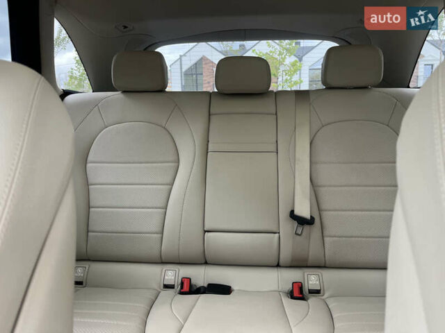 Білий Мерседес ГЛЦ-Клас, об'ємом двигуна 1.99 л та пробігом 67 тис. км за 29999 $, фото 25 на Automoto.ua