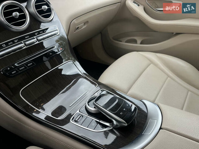 Білий Мерседес ГЛЦ-Клас, об'ємом двигуна 1.99 л та пробігом 67 тис. км за 29999 $, фото 21 на Automoto.ua