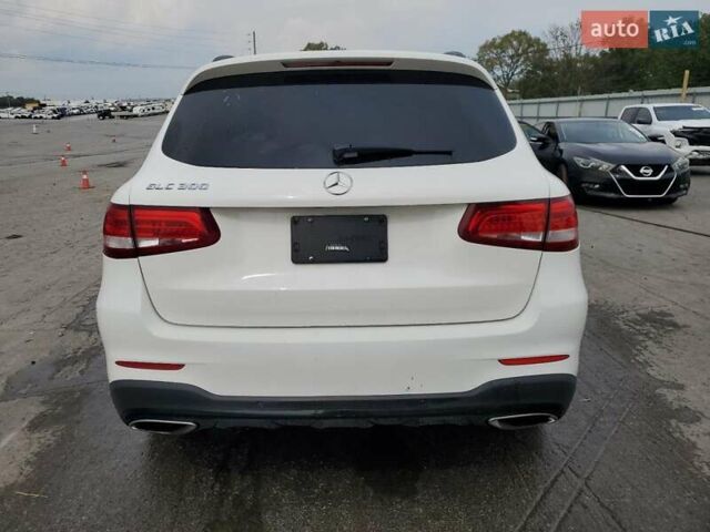 Белый Мерседес ГЛЦ-Класс, объемом двигателя 1.99 л и пробегом 56 тыс. км за 9200 $, фото 5 на Automoto.ua