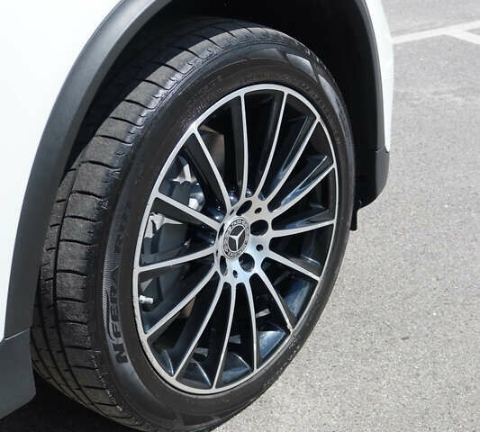 Белый Мерседес ГЛЦ-Класс, объемом двигателя 1.99 л и пробегом 79 тыс. км за 32500 $, фото 42 на Automoto.ua