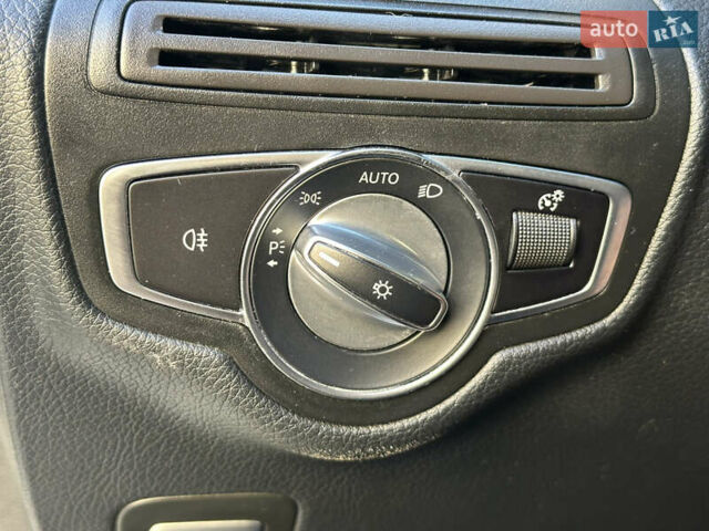 Белый Мерседес ГЛЦ-Класс, объемом двигателя 1.99 л и пробегом 81 тыс. км за 29000 $, фото 42 на Automoto.ua