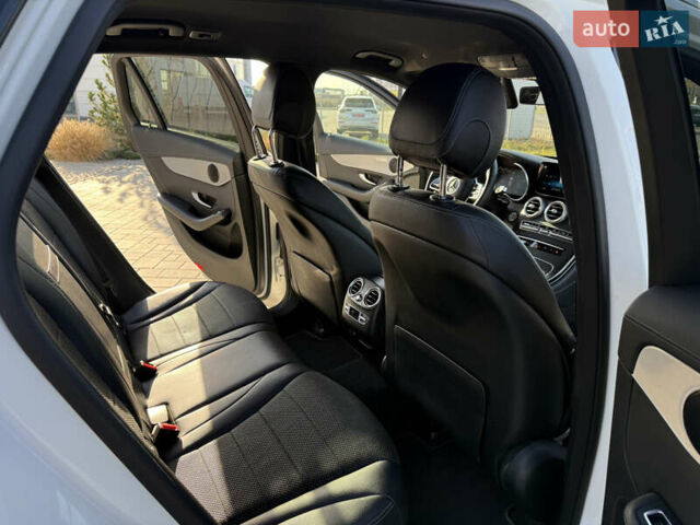 Белый Мерседес ГЛЦ-Класс, объемом двигателя 1.95 л и пробегом 280 тыс. км за 30500 $, фото 20 на Automoto.ua