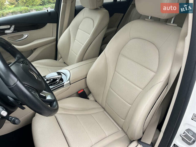 Білий Мерседес ГЛЦ-Клас, об'ємом двигуна 1.99 л та пробігом 67 тис. км за 29999 $, фото 16 на Automoto.ua