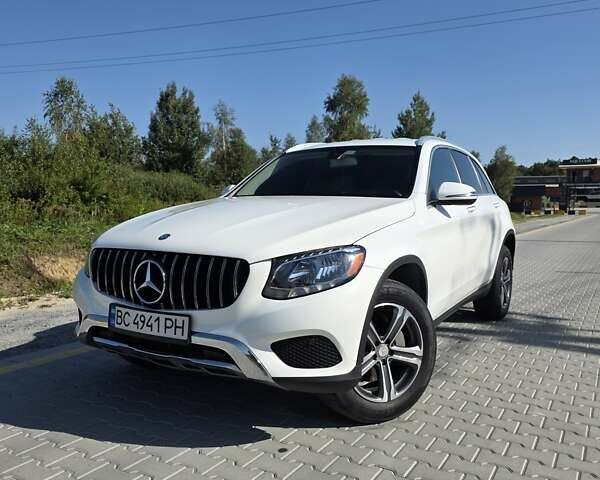 Белый Мерседес ГЛЦ-Класс, объемом двигателя 1.99 л и пробегом 80 тыс. км за 23000 $, фото 1 на Automoto.ua