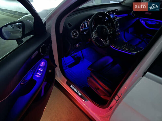 Білий Мерседес ГЛЦ-Клас, об'ємом двигуна 2 л та пробігом 36 тис. км за 47000 $, фото 24 на Automoto.ua