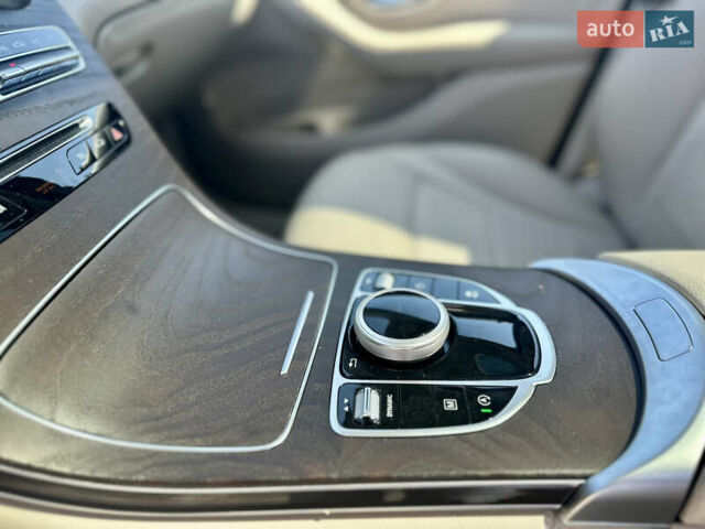 Белый Мерседес ГЛЦ-Класс, объемом двигателя 1.99 л и пробегом 95 тыс. км за 31500 $, фото 33 на Automoto.ua