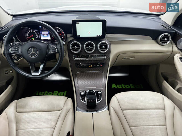 Белый Мерседес ГЛЦ-Класс, объемом двигателя 2 л и пробегом 124 тыс. км за 35900 $, фото 11 на Automoto.ua