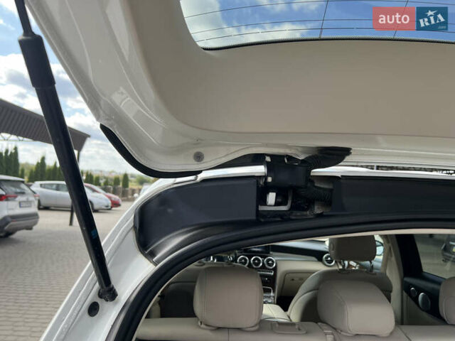 Белый Мерседес ГЛЦ-Класс, объемом двигателя 1.99 л и пробегом 115 тыс. км за 32800 $, фото 36 на Automoto.ua