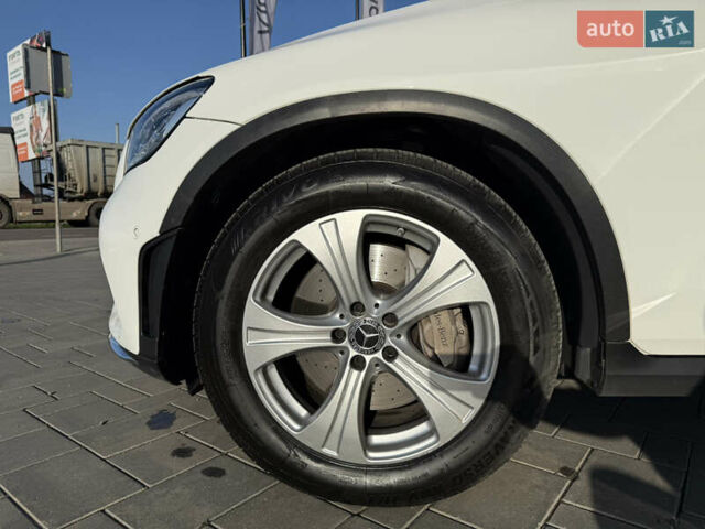 Белый Мерседес ГЛЦ-Класс, объемом двигателя 1.95 л и пробегом 280 тыс. км за 30500 $, фото 16 на Automoto.ua