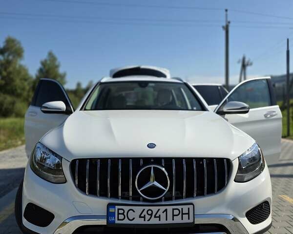 Білий Мерседес ГЛЦ-Клас, об'ємом двигуна 1.99 л та пробігом 80 тис. км за 25000 $, фото 9 на Automoto.ua