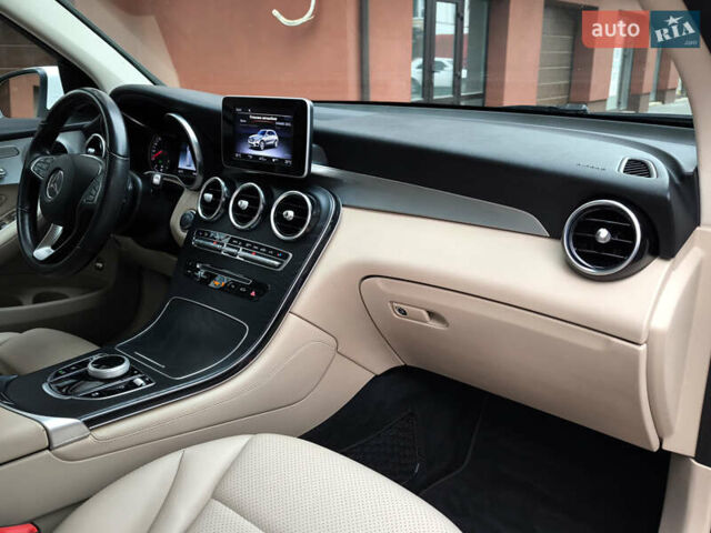 Белый Мерседес ГЛЦ-Класс, объемом двигателя 2 л и пробегом 135 тыс. км за 21600 $, фото 23 на Automoto.ua
