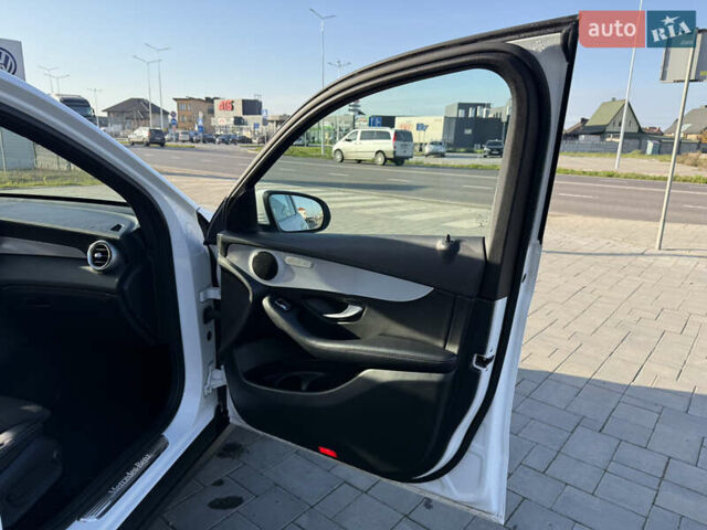 Белый Мерседес ГЛЦ-Класс, объемом двигателя 1.95 л и пробегом 280 тыс. км за 30500 $, фото 18 на Automoto.ua