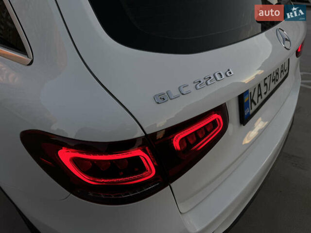 Білий Мерседес ГЛЦ-Клас, об'ємом двигуна 2 л та пробігом 36 тис. км за 47000 $, фото 10 на Automoto.ua