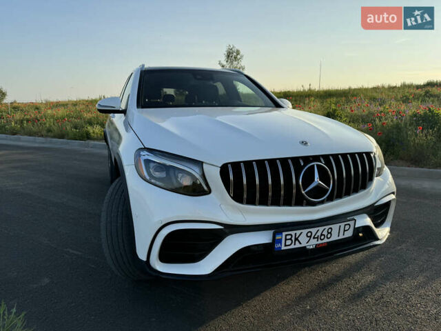 Мерседес ГЛЦ-Класс 2019 в Ровно на Automoto.ua Белый Мерседес ГЛЦ-Класс, объемом двигателя 2 л и пробегом 40 тыс. км за 32000 $, фото 4 на Automoto.ua