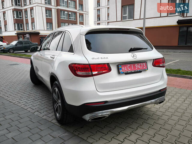 Белый Мерседес ГЛЦ-Класс, объемом двигателя 2 л и пробегом 135 тыс. км за 21600 $, фото 1 на Automoto.ua