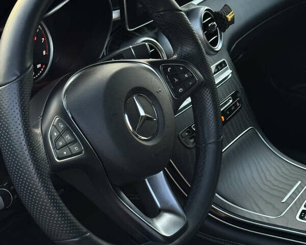 Мерседес ГЛЦ-Класс 2019 в Ровно на Automoto.ua Белый Мерседес ГЛЦ-Класс, объемом двигателя 2 л и пробегом 40 тыс. км за 32000 $, фото 18 на Automoto.ua
