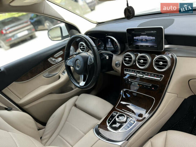 Белый Мерседес ГЛЦ-Класс, объемом двигателя 1.99 л и пробегом 115 тыс. км за 32800 $, фото 55 на Automoto.ua