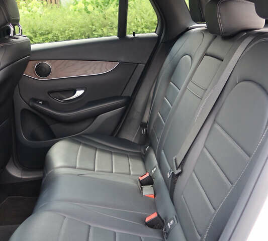 Белый Мерседес ГЛЦ-Класс, объемом двигателя 1.99 л и пробегом 79 тыс. км за 32500 $, фото 33 на Automoto.ua