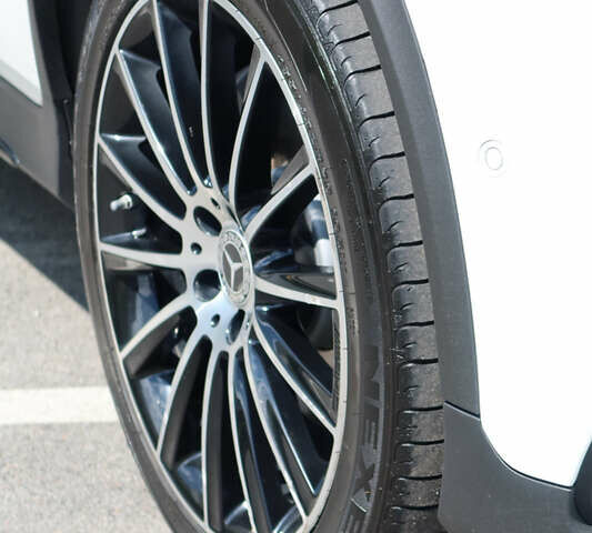 Белый Мерседес ГЛЦ-Класс, объемом двигателя 1.99 л и пробегом 79 тыс. км за 32500 $, фото 48 на Automoto.ua