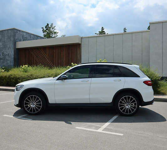 Белый Мерседес ГЛЦ-Класс, объемом двигателя 1.99 л и пробегом 79 тыс. км за 32500 $, фото 10 на Automoto.ua