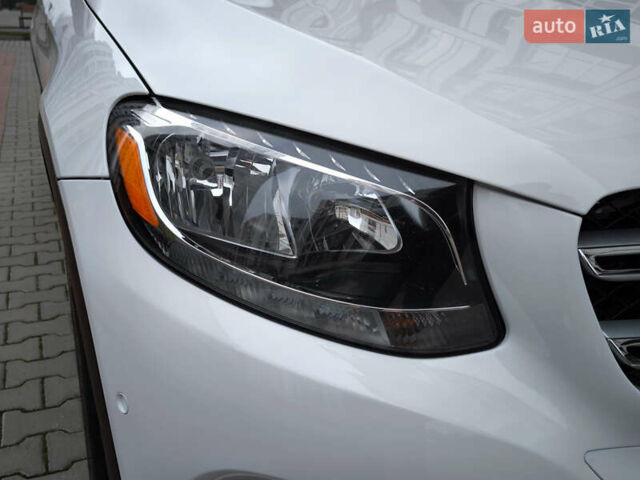 Белый Мерседес ГЛЦ-Класс, объемом двигателя 2 л и пробегом 135 тыс. км за 21600 $, фото 77 на Automoto.ua