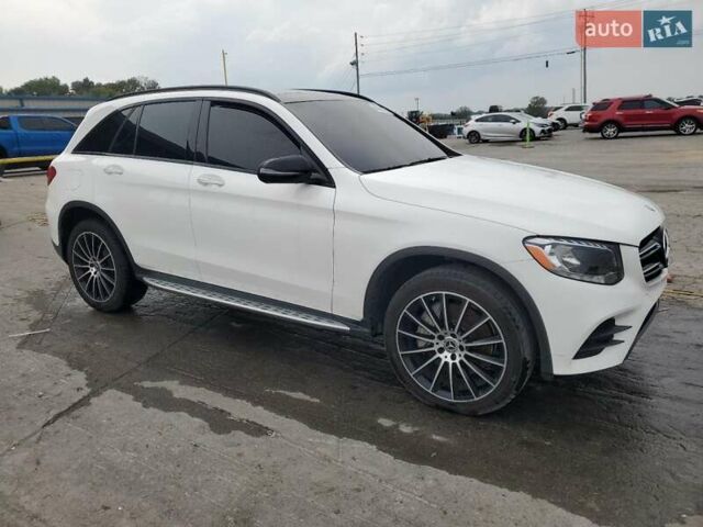Белый Мерседес ГЛЦ-Класс, объемом двигателя 1.99 л и пробегом 56 тыс. км за 9200 $, фото 3 на Automoto.ua