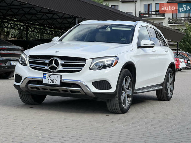 Белый Мерседес ГЛЦ-Класс, объемом двигателя 1.99 л и пробегом 115 тыс. км за 32800 $, фото 8 на Automoto.ua