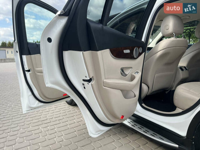 Белый Мерседес ГЛЦ-Класс, объемом двигателя 1.99 л и пробегом 115 тыс. км за 32800 $, фото 35 на Automoto.ua