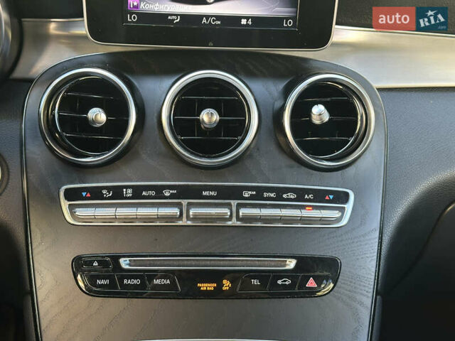 Белый Мерседес ГЛЦ-Класс, объемом двигателя 1.99 л и пробегом 81 тыс. км за 29000 $, фото 36 на Automoto.ua