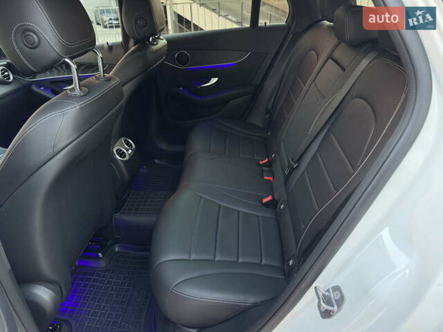 Білий Мерседес ГЛЦ-Клас, об'ємом двигуна 2 л та пробігом 36 тис. км за 47000 $, фото 17 на Automoto.ua