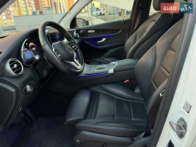 Білий Мерседес ГЛЦ-Клас, об'ємом двигуна 2 л та пробігом 36 тис. км за 47000 $, фото 16 на Automoto.ua