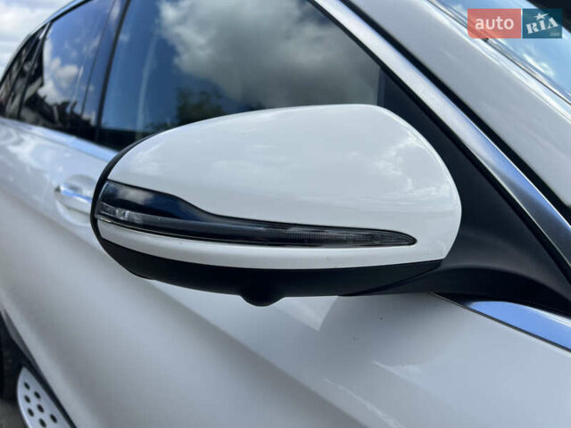 Белый Мерседес ГЛЦ-Класс, объемом двигателя 1.99 л и пробегом 115 тыс. км за 32800 $, фото 15 на Automoto.ua