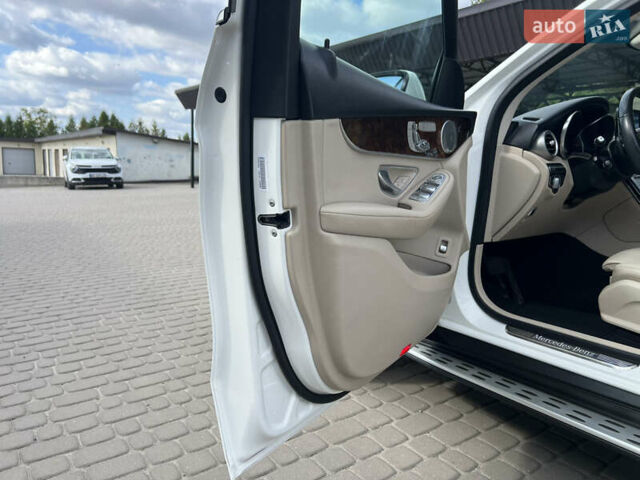 Белый Мерседес ГЛЦ-Класс, объемом двигателя 1.99 л и пробегом 115 тыс. км за 32800 $, фото 34 на Automoto.ua