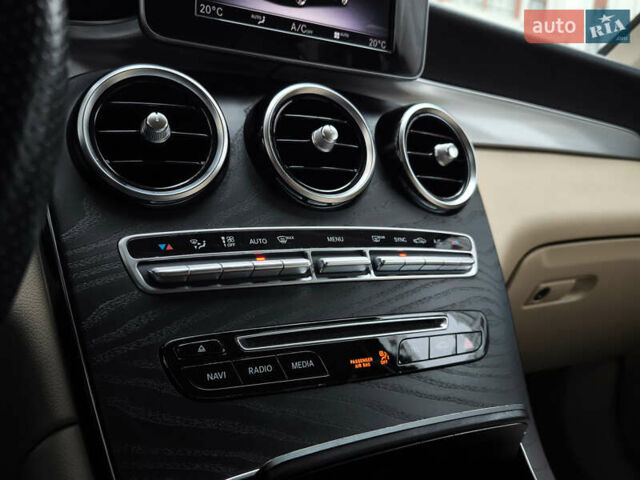 Белый Мерседес ГЛЦ-Класс, объемом двигателя 2 л и пробегом 135 тыс. км за 21600 $, фото 43 на Automoto.ua