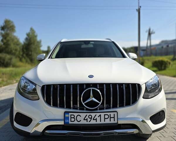 Білий Мерседес ГЛЦ-Клас, об'ємом двигуна 1.99 л та пробігом 80 тис. км за 25000 $, фото 8 на Automoto.ua