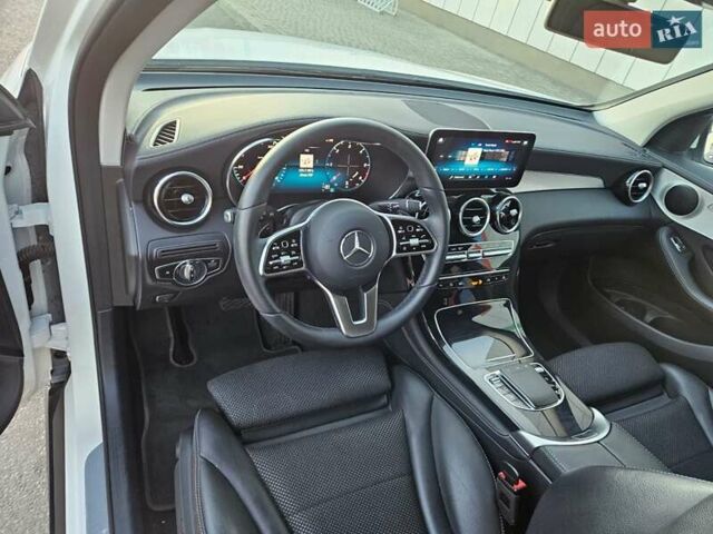 Мерседес ГЛЦ-Класс 2019 в Мукачеве на Automoto.ua Белый Мерседес ГЛЦ-Класс, объемом двигателя 2.2 л и пробегом 199 тыс. км за 38400 $, фото 6 на Automoto.ua