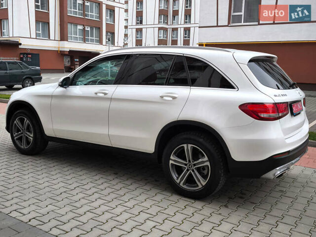 Белый Мерседес ГЛЦ-Класс, объемом двигателя 2 л и пробегом 135 тыс. км за 21600 $, фото 64 на Automoto.ua