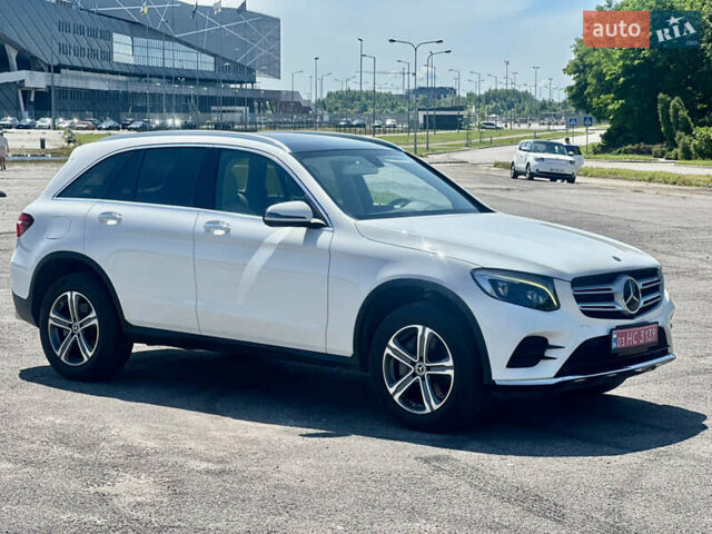 Белый Мерседес ГЛЦ-Класс, объемом двигателя 1.99 л и пробегом 95 тыс. км за 31500 $, фото 5 на Automoto.ua