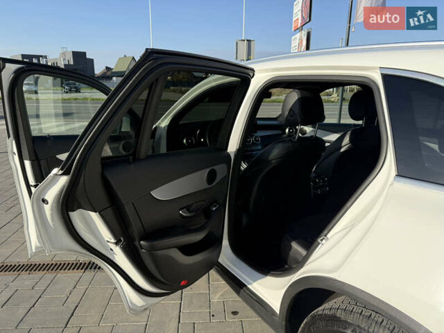 Белый Мерседес ГЛЦ-Класс, объемом двигателя 1.95 л и пробегом 280 тыс. км за 30500 $, фото 12 на Automoto.ua