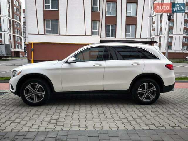 Белый Мерседес ГЛЦ-Класс, объемом двигателя 2 л и пробегом 135 тыс. км за 21600 $, фото 6 на Automoto.ua