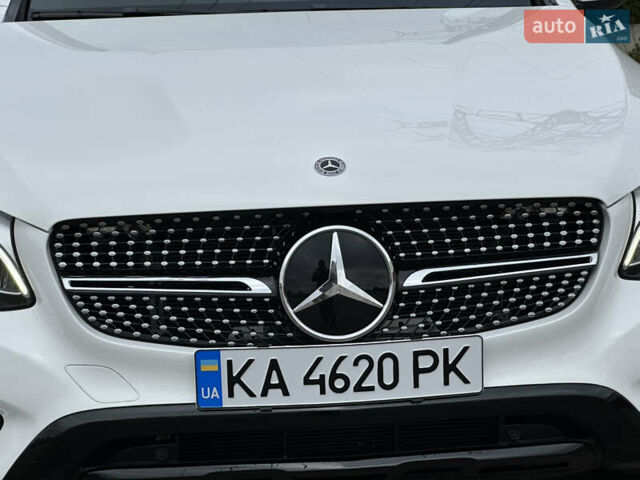 Белый Мерседес ГЛЦ-Класс, объемом двигателя 1.99 л и пробегом 81 тыс. км за 29000 $, фото 7 на Automoto.ua