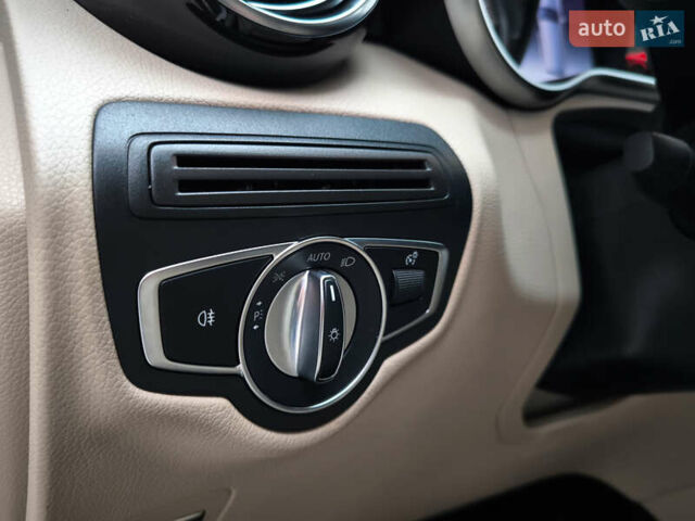 Белый Мерседес ГЛЦ-Класс, объемом двигателя 2 л и пробегом 135 тыс. км за 21600 $, фото 38 на Automoto.ua