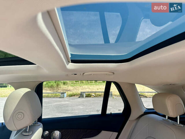 Белый Мерседес ГЛЦ-Класс, объемом двигателя 1.99 л и пробегом 95 тыс. км за 31500 $, фото 28 на Automoto.ua