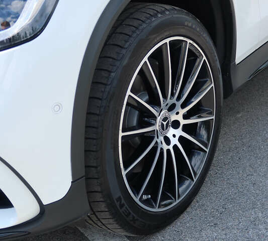 Белый Мерседес ГЛЦ-Класс, объемом двигателя 1.99 л и пробегом 79 тыс. км за 32500 $, фото 20 на Automoto.ua