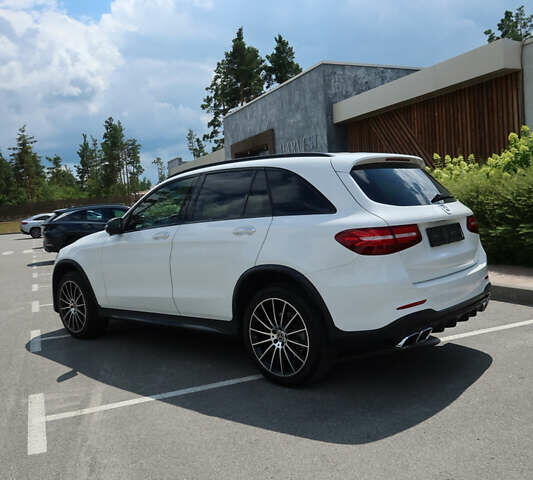 Белый Мерседес ГЛЦ-Класс, объемом двигателя 1.99 л и пробегом 79 тыс. км за 32500 $, фото 18 на Automoto.ua