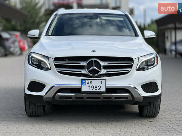 Белый Мерседес ГЛЦ-Класс, объемом двигателя 1.99 л и пробегом 115 тыс. км за 32800 $, фото 7 на Automoto.ua